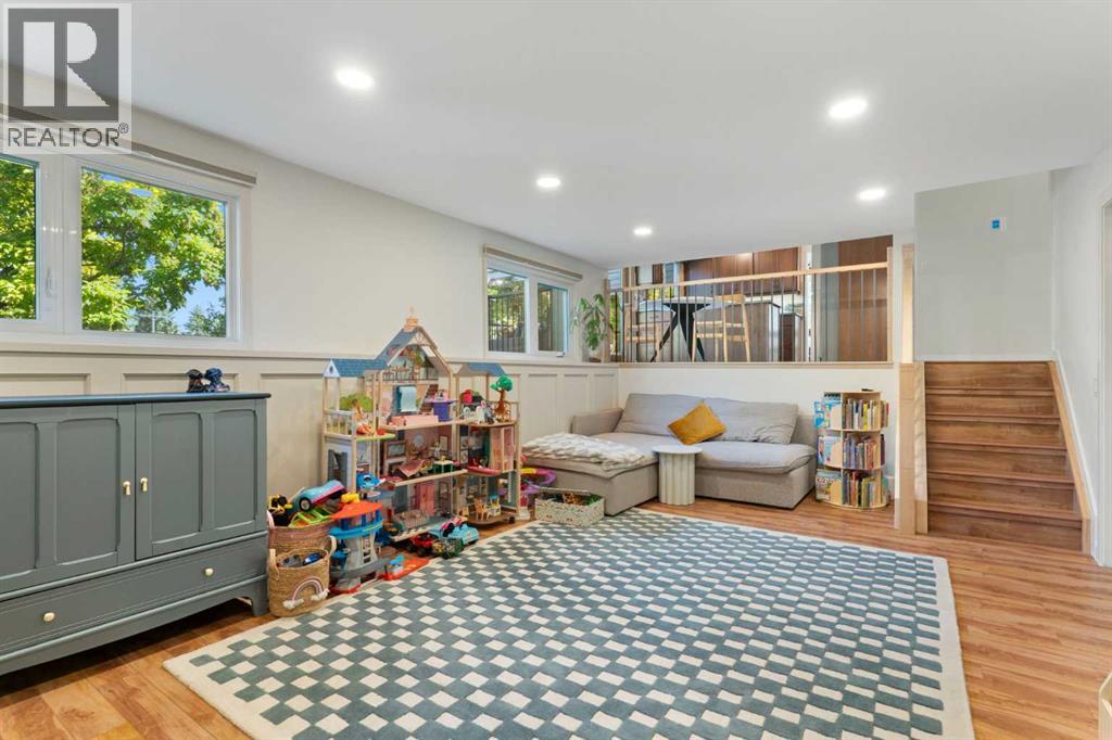 Single Family House 4 Level for Sale in   Street SW Oakridge Calgary 