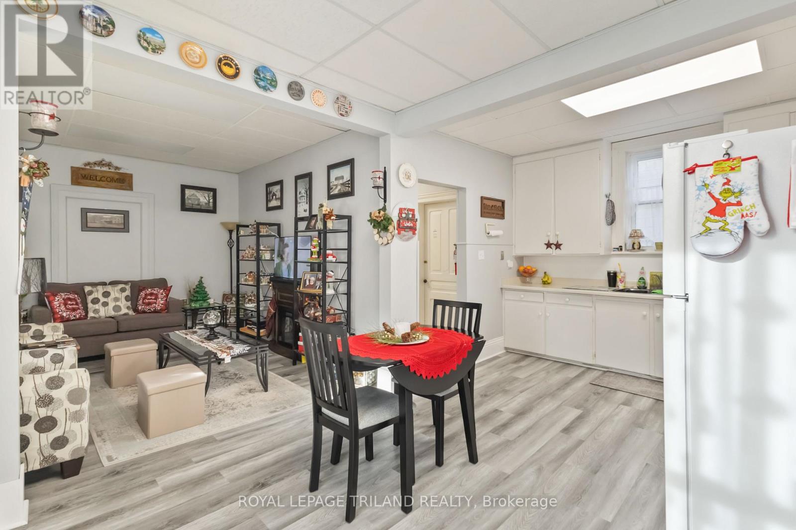 Retail for Sale in  MAIN STREET North Middlesex (Parkhill) 