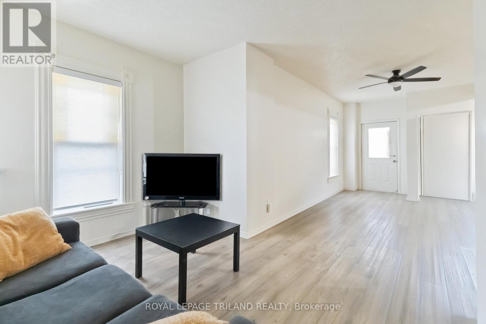 Retail for Sale in  MAIN STREET North Middlesex (Parkhill) 