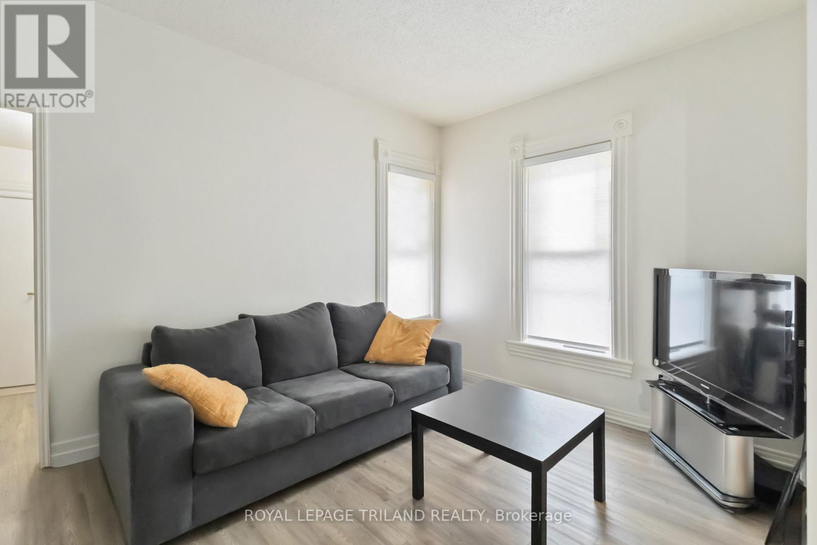 Retail for Sale in  MAIN STREET North Middlesex (Parkhill) 