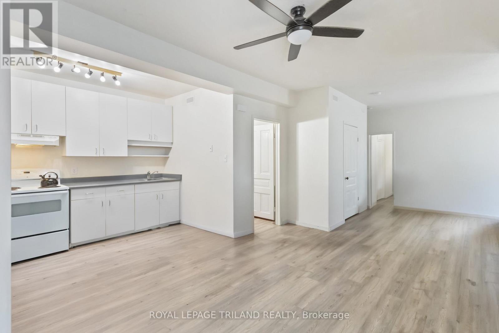 Retail for Sale in  MAIN STREET North Middlesex (Parkhill) 