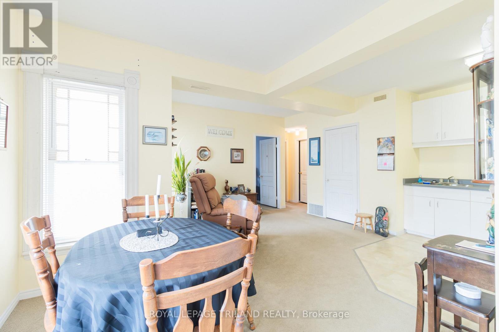 Retail for Sale in  MAIN STREET North Middlesex (Parkhill) 