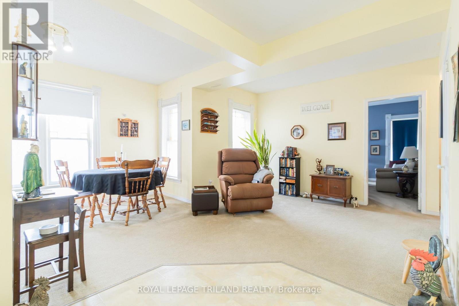 Retail for Sale in  MAIN STREET North Middlesex (Parkhill) 