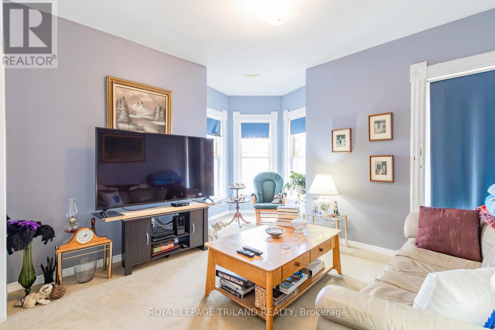 Retail for Sale in  MAIN STREET North Middlesex (Parkhill) 