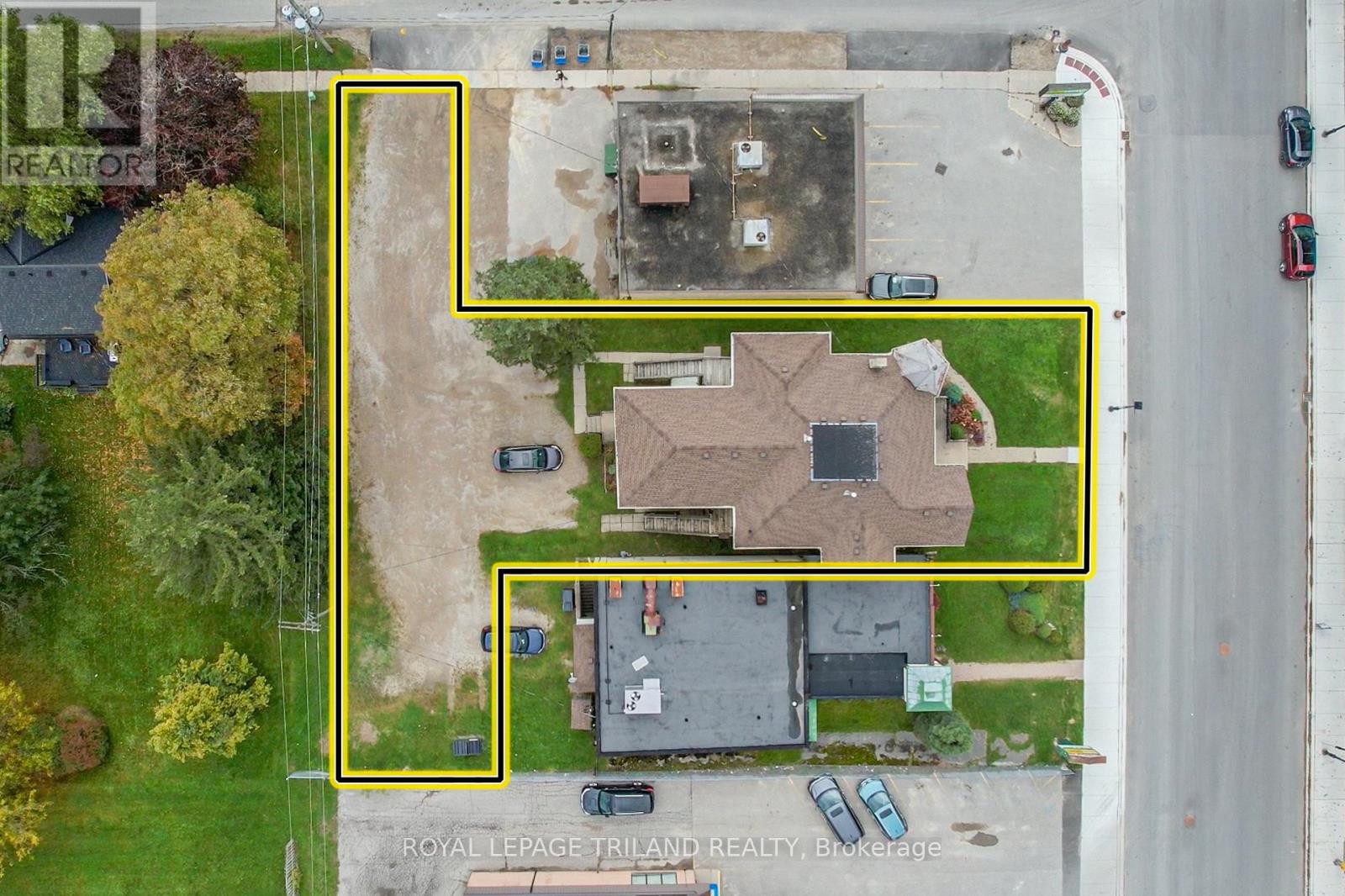 Retail for Sale in  MAIN STREET North Middlesex (Parkhill) 