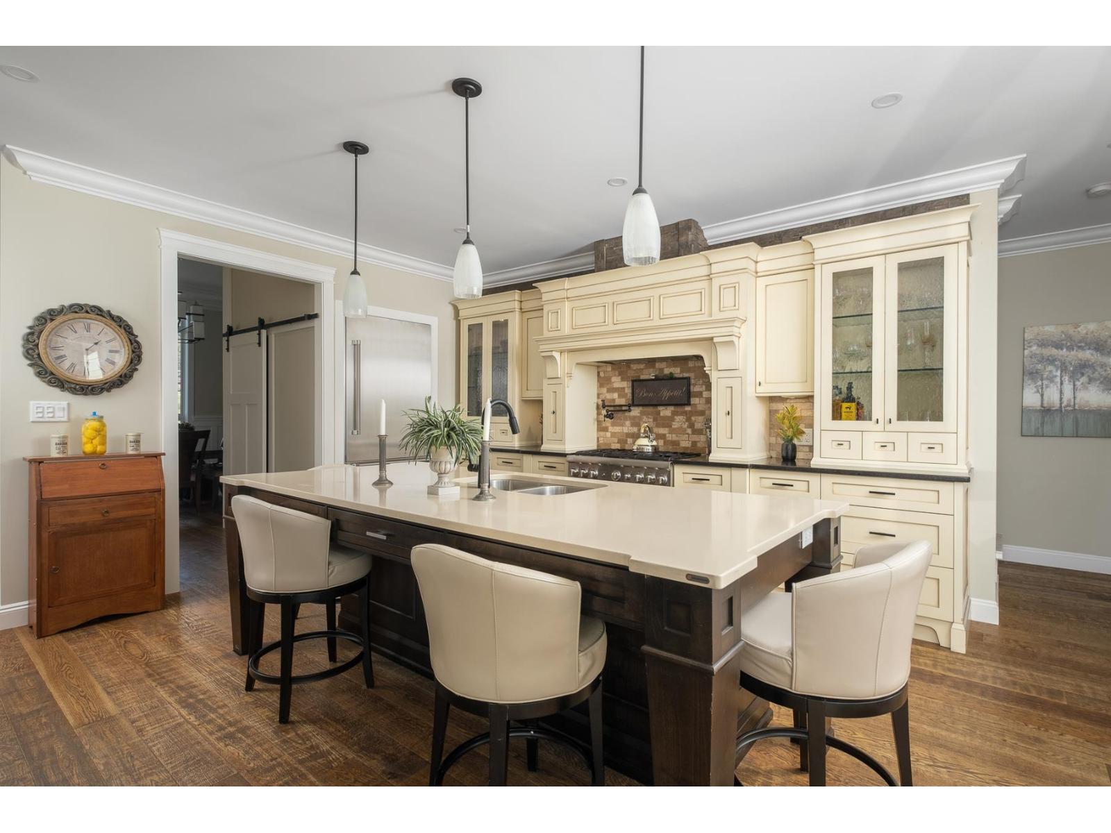 11580 GLACIER DRIVE, Mission