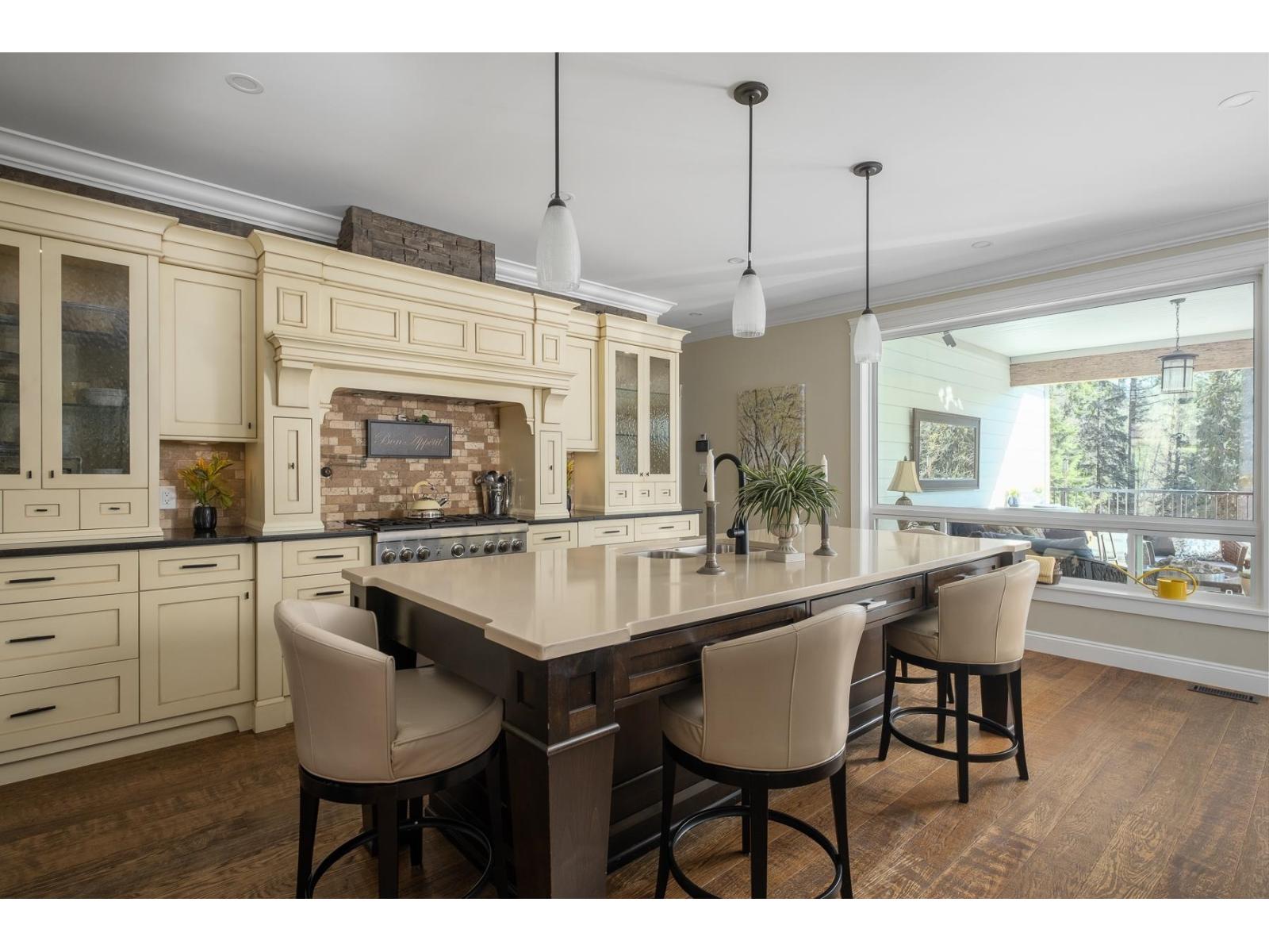 11580 GLACIER DRIVE, Mission