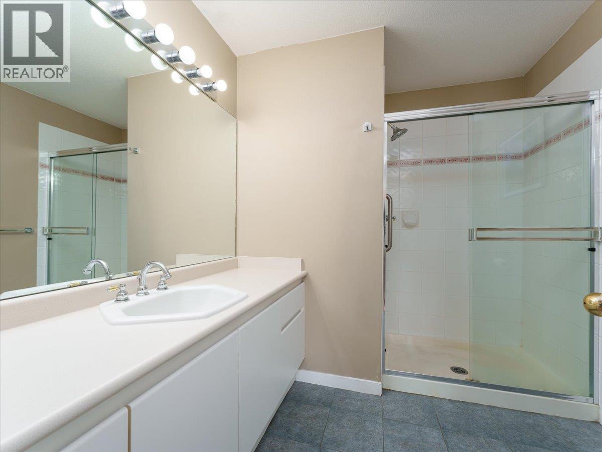 5 3588 WHITNEY PLACE, Vancouver