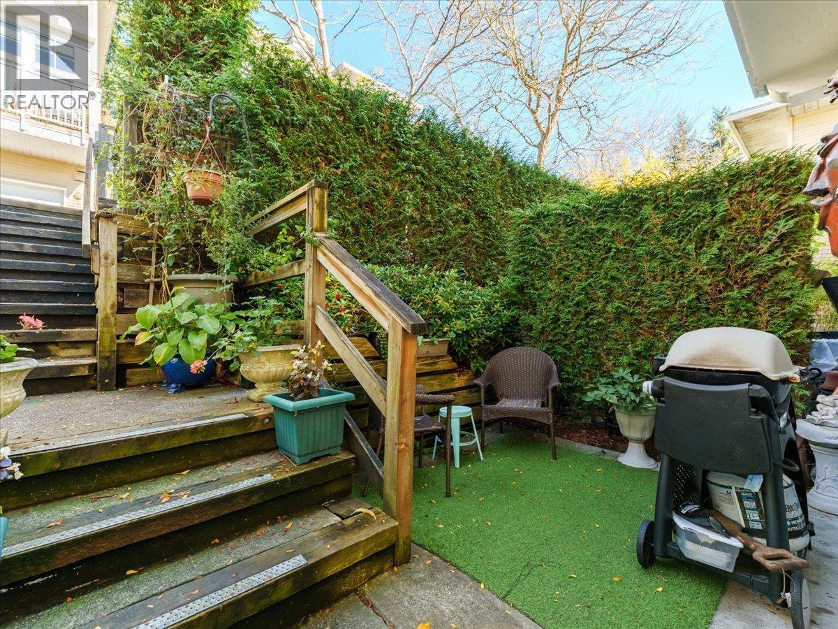 5 3588 WHITNEY PLACE, Vancouver