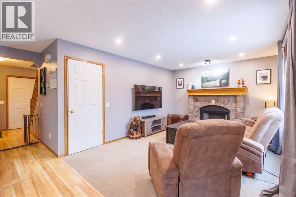 Single Family House for Sale in  Riverwood Circle SE Riverbend Calgary 