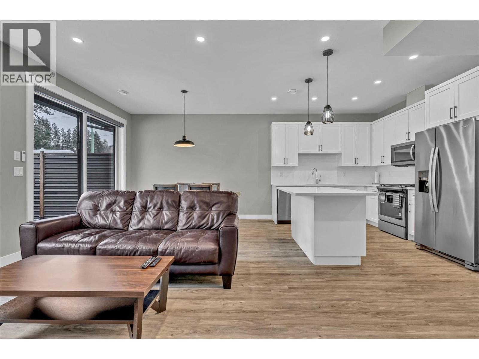 103 Abbey Road, Princeton