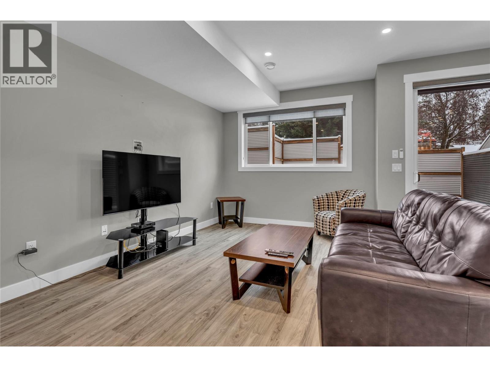 103 Abbey Road, Princeton