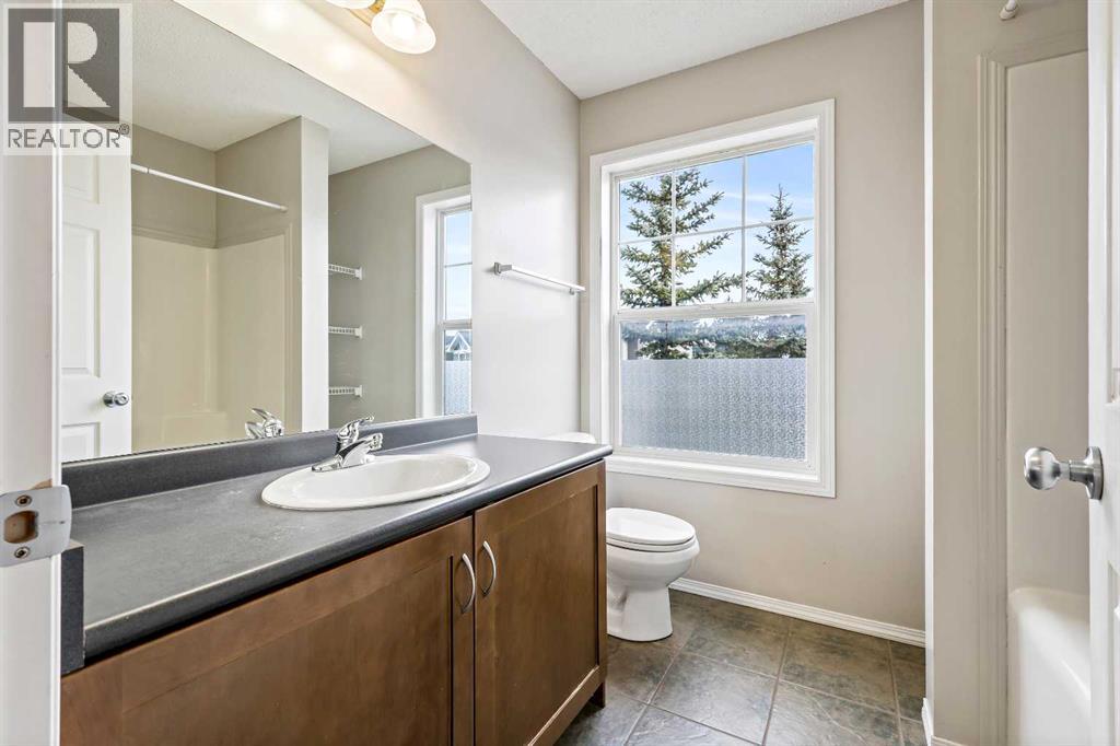 Single Family House 3 Level for Sale in  Elgin Gardens SE McKenzie Towne Calgary 