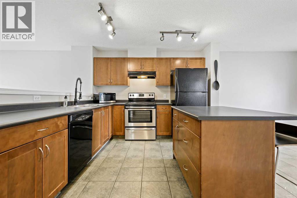 Single Family House 3 Level for Sale in  Elgin Gardens SE McKenzie Towne Calgary 