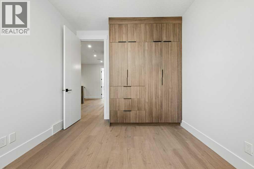 Single Family House for Sale in   Street SW Glenbrook Calgary 