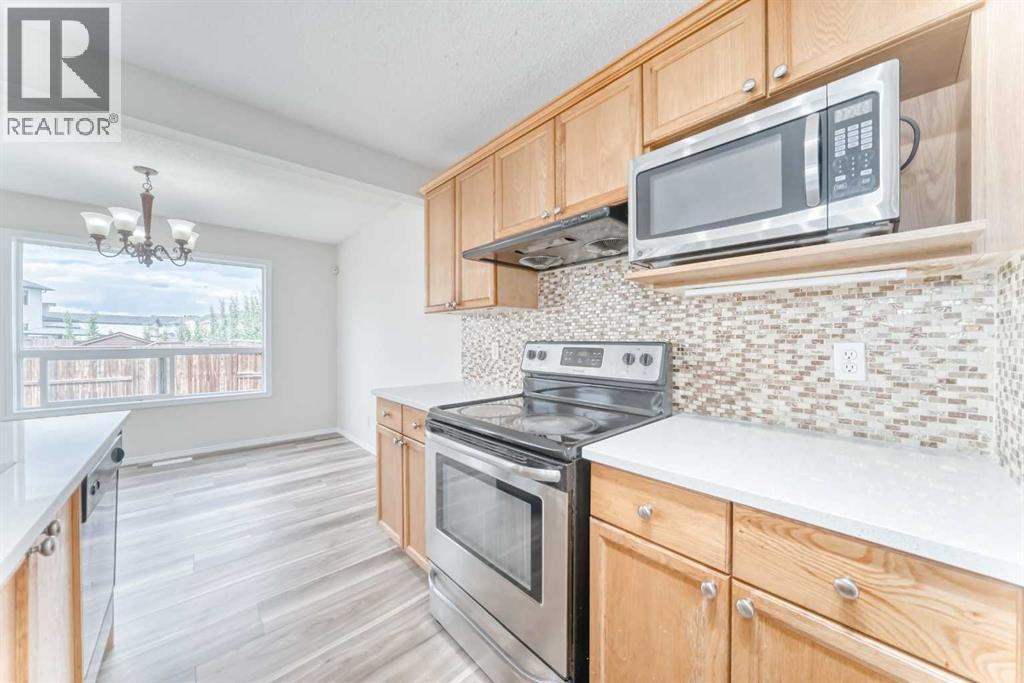 Single Family House for Sale in  Saddletree Drive NE Saddle Ridge Calgary 