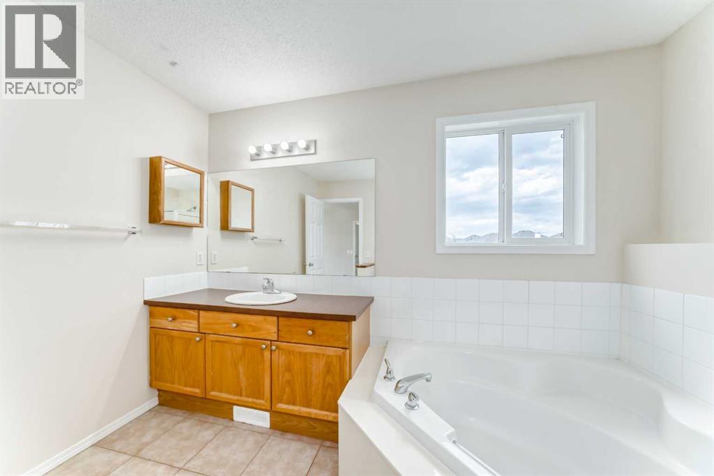 Single Family House for Sale in  Saddletree Drive NE Saddle Ridge Calgary 