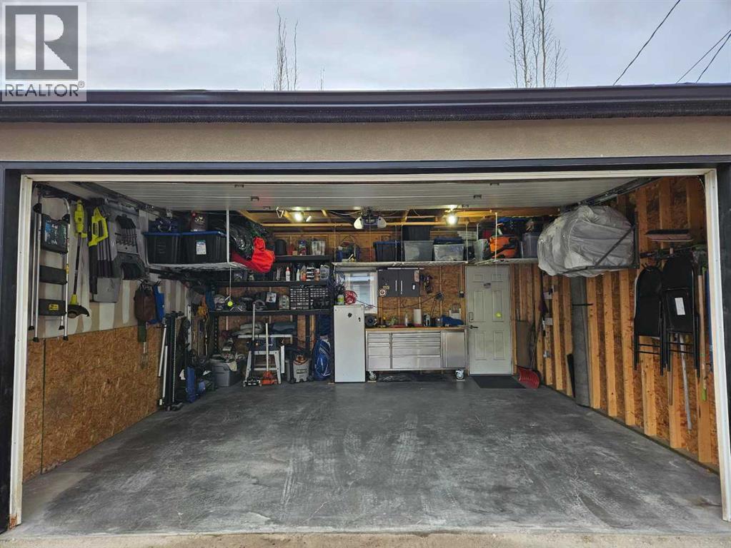 Single Family House for Sale in   Avenue NW Montgomery Calgary 