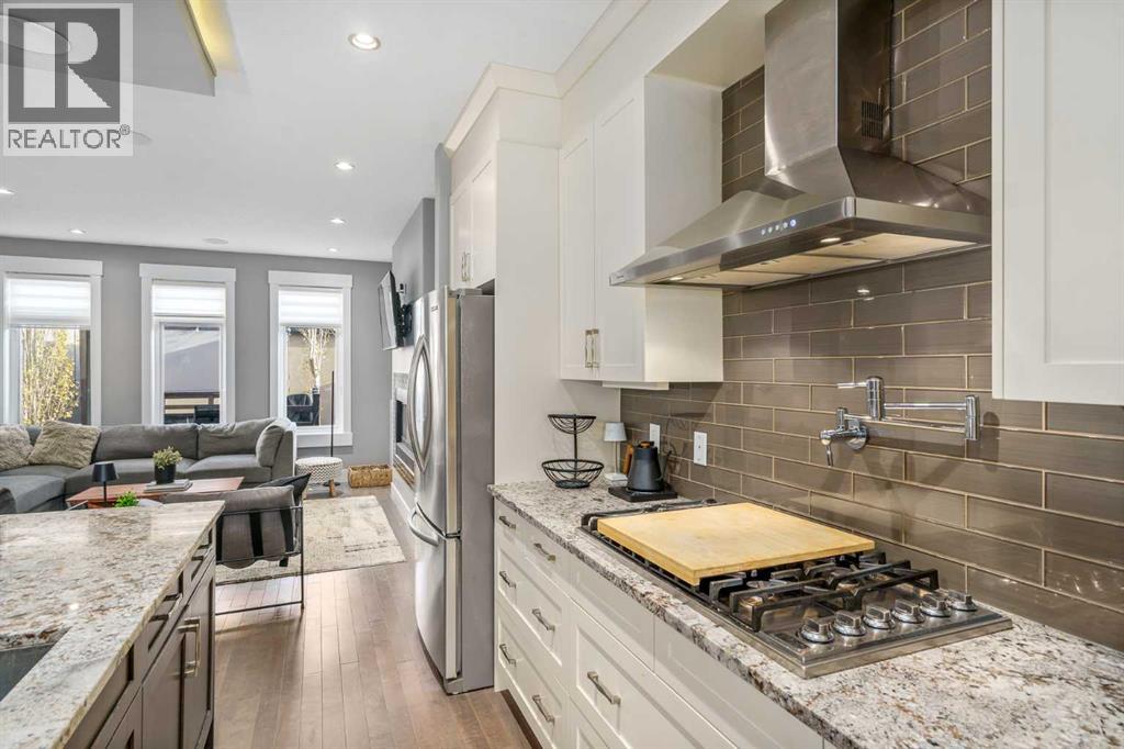 Single Family House for Sale in   Avenue NW Montgomery Calgary 