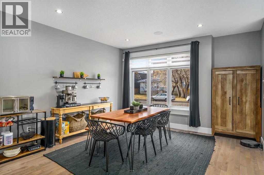 4528 17 Avenue NW, Calgary, Alberta