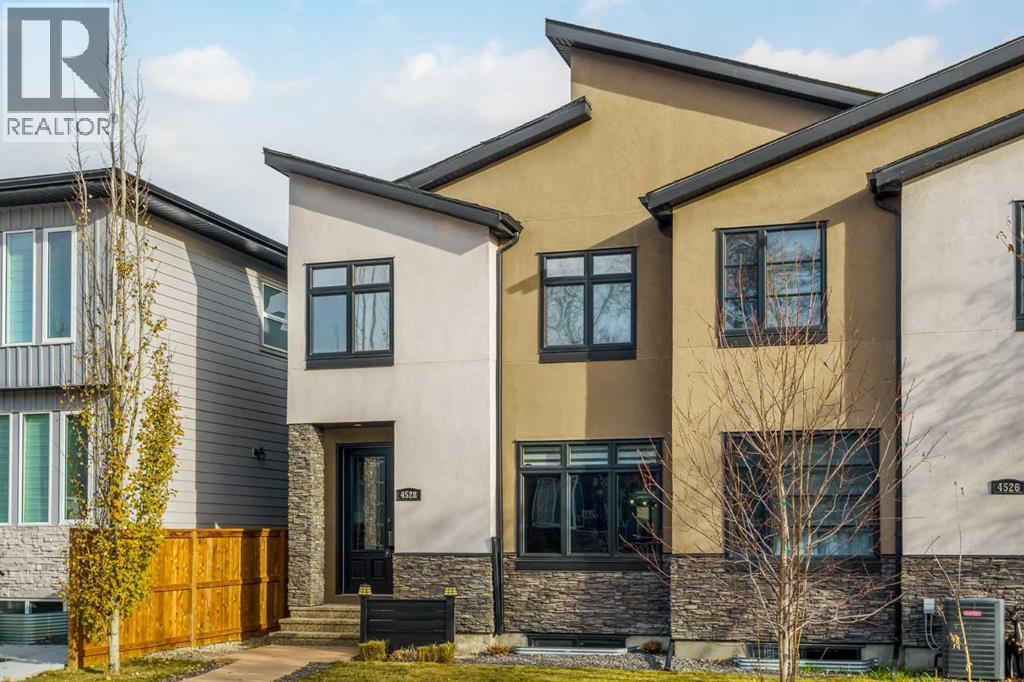 Single Family House for Sale in   Avenue NW Montgomery Calgary 