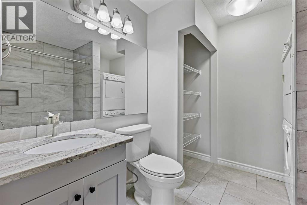 Single Family House for Sale in    Avenue NW Varsity Calgary 