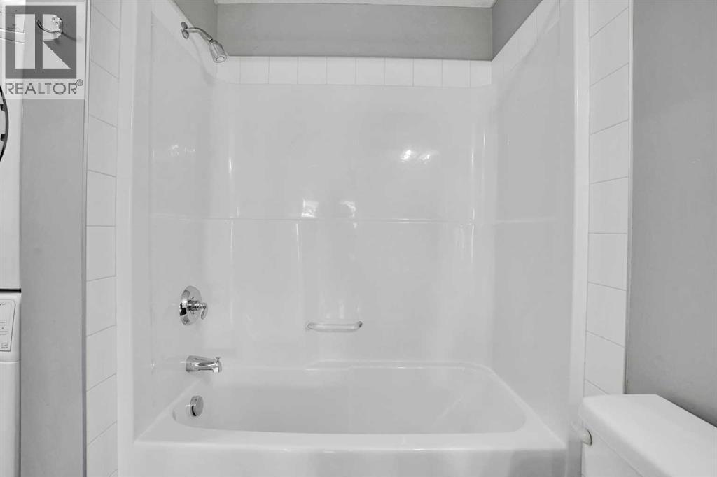 Single Family House for Sale in   Royal Oak Plaza NW Royal Oak Calgary 