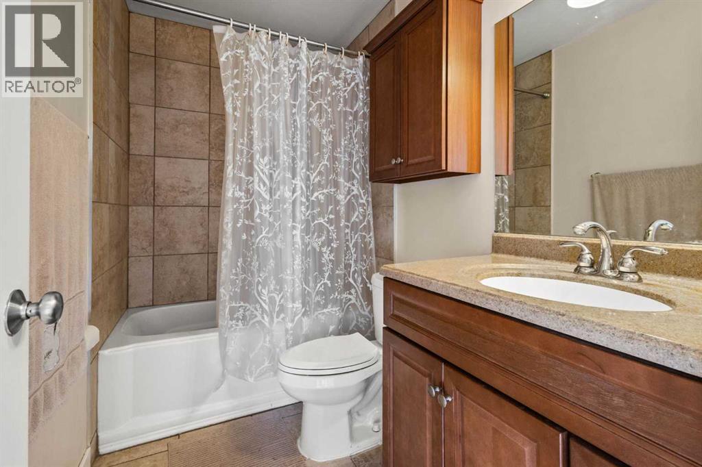 Single Family House Bi-level for Sale in  Fallswater Road NE Falconridge Calgary 