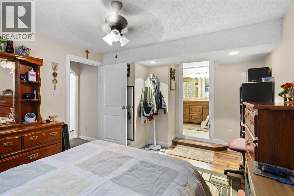 Single Family House Bi-level for Sale in  Fallswater Road NE Falconridge Calgary 