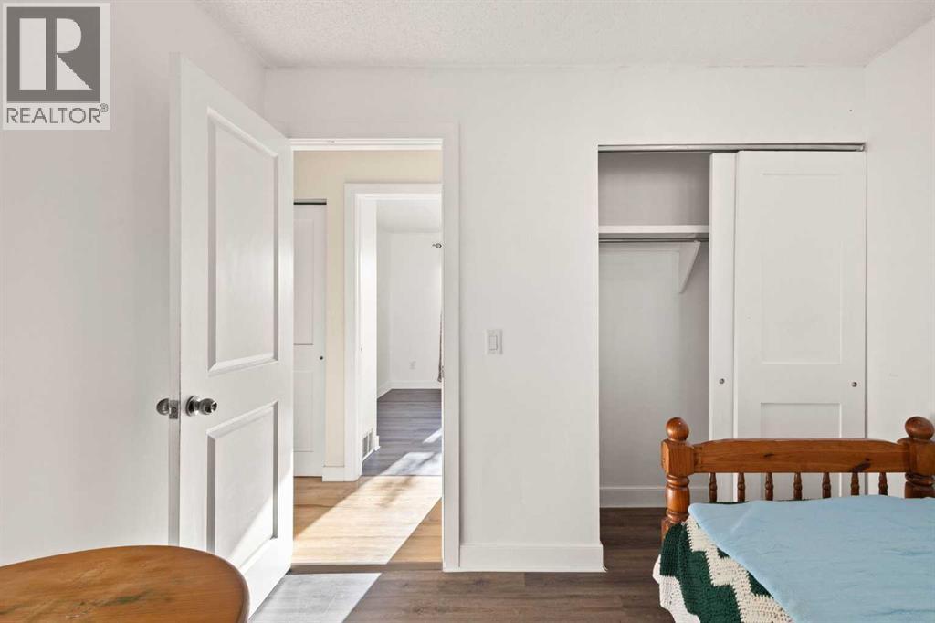 Single Family House Bi-level for Sale in  Fallswater Road NE Falconridge Calgary 