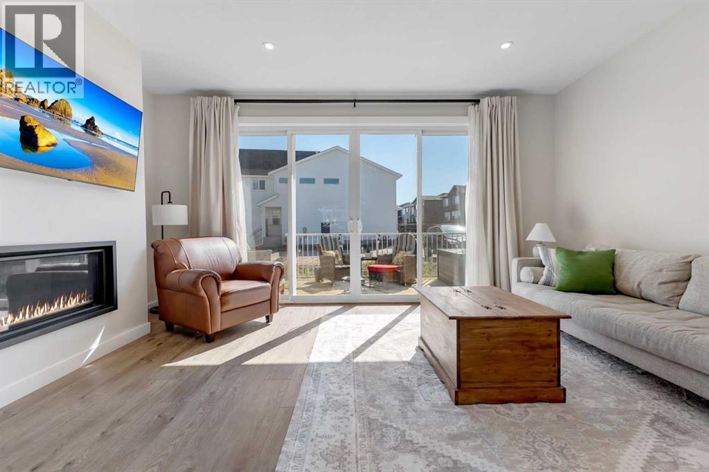 547 Rowmont Boulevard NW, Calgary, Alberta