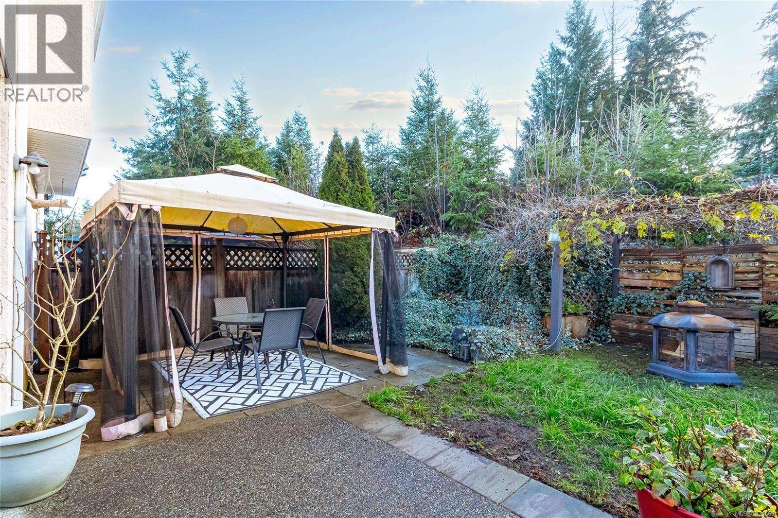 3324 Renita Ridge Rd, Duncan