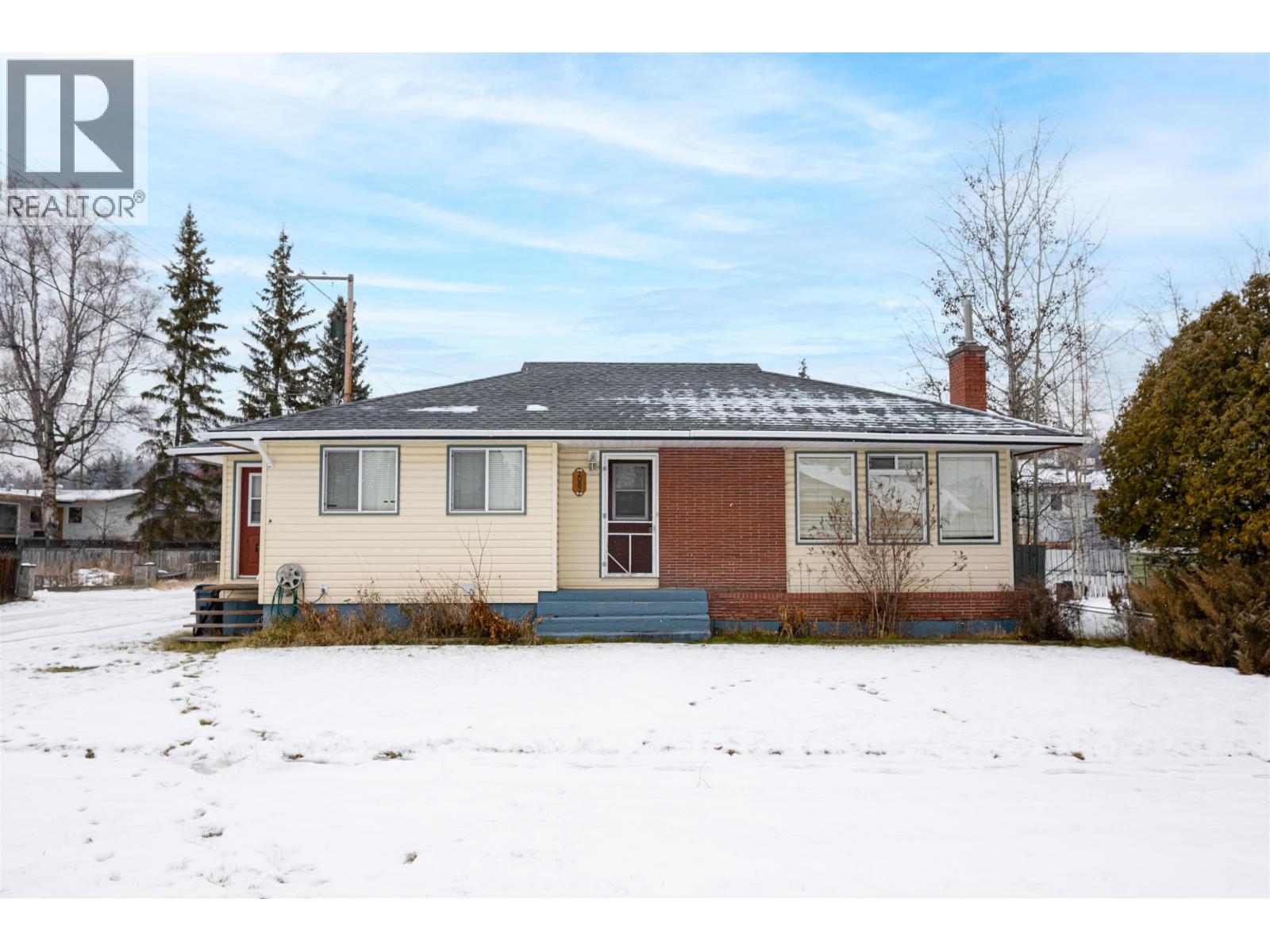 2082 4TH AVENUE, Prince George