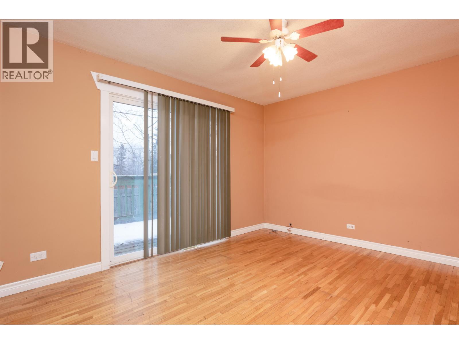 2082 4TH AVENUE, Prince George