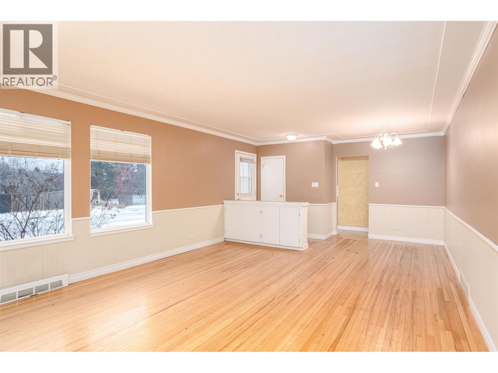 2082 4TH AVENUE, Prince George