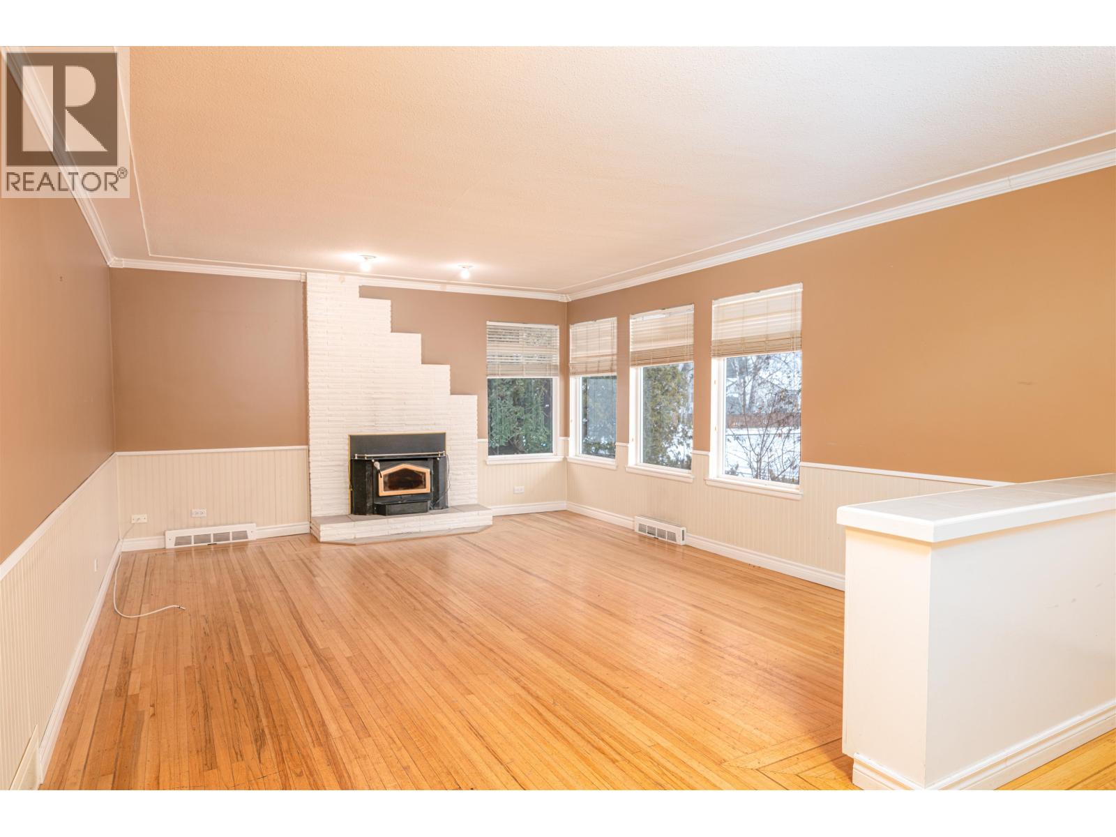 2082 4TH AVENUE, Prince George