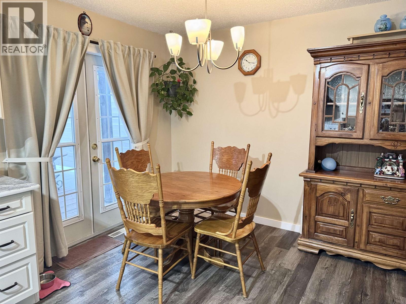 1321 8TH AVENUE, Valemount