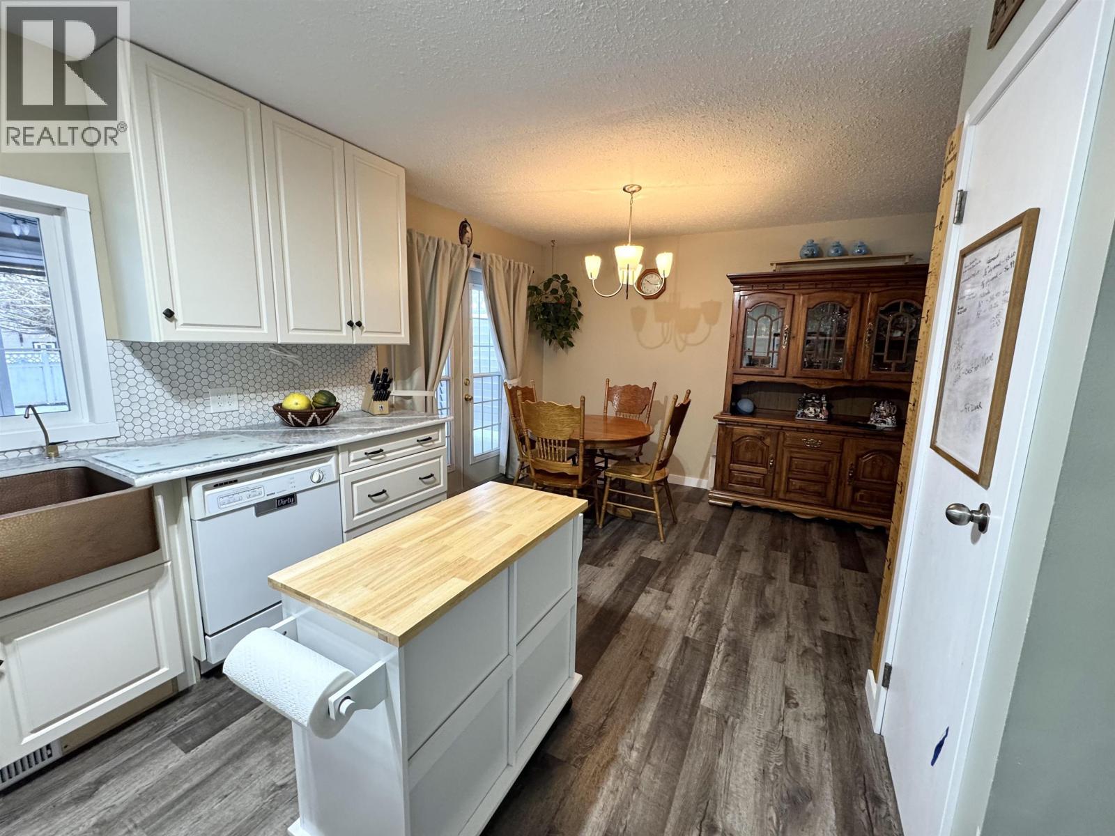 1321 8TH AVENUE, Valemount