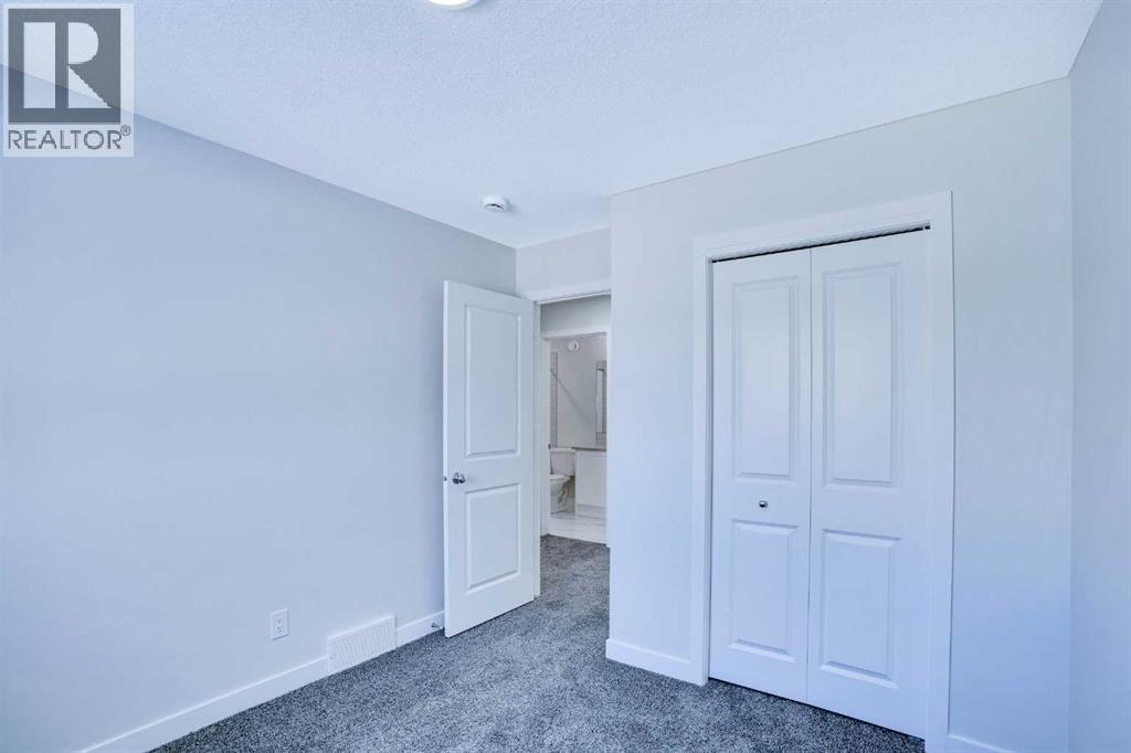 Single Family House for Sale in  Savoy Landing SE Rangeview Calgary 