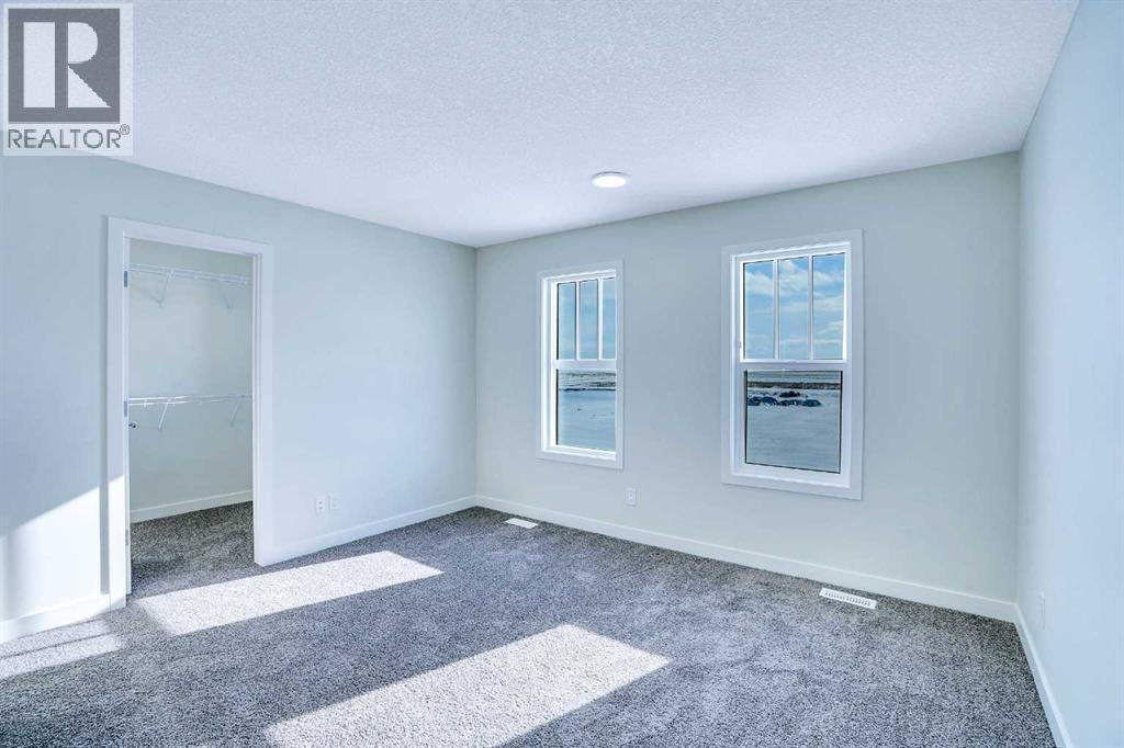 Single Family House for Sale in  Savoy Landing SE Rangeview Calgary 