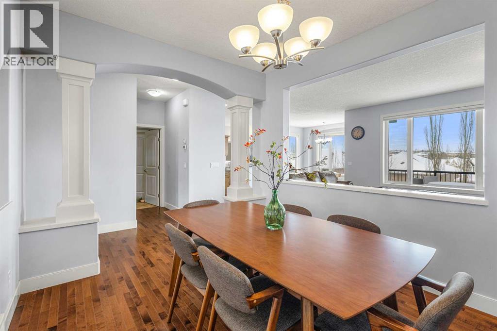 Single Family House for Sale in  Royal Ridge Mount NW Royal Oak Calgary 