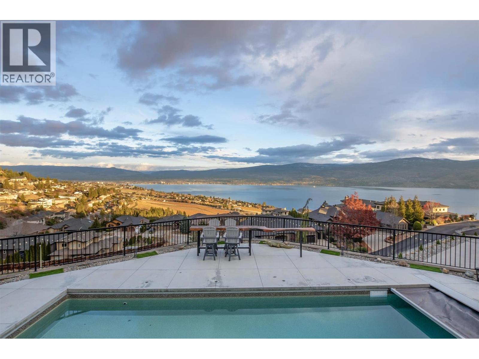  3279 Vineyard View Drive, West Kelowna