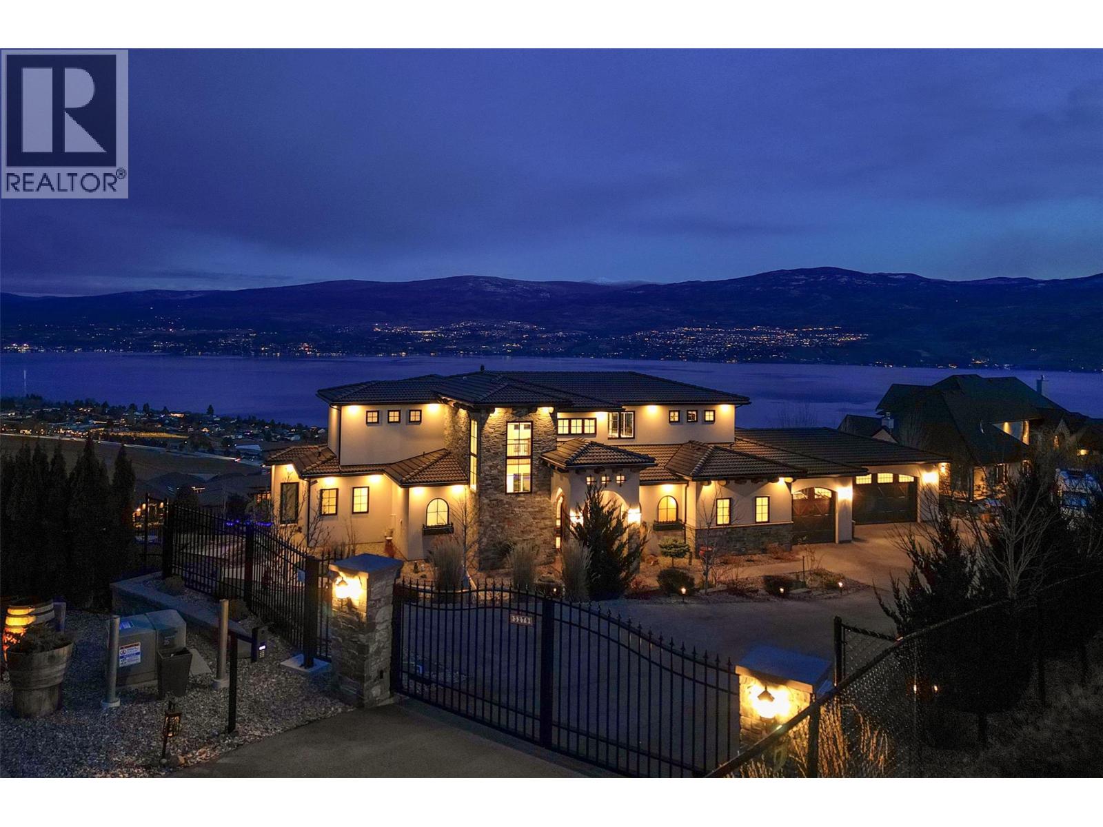  3279 Vineyard View Drive, West Kelowna