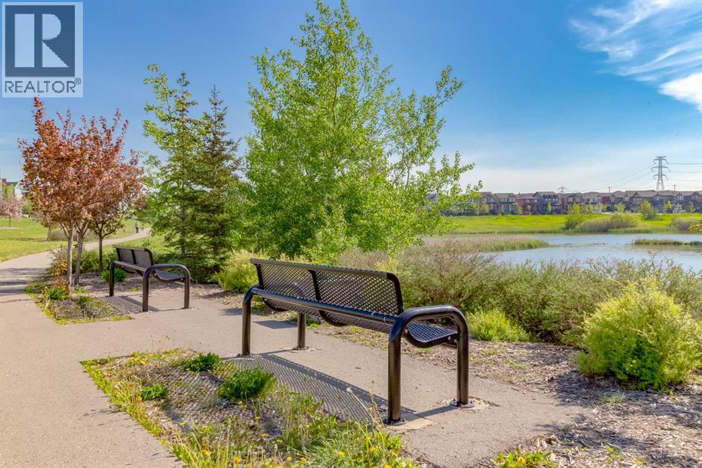 Single Family House for Sale in  Evansfield Gate NW Evanston Calgary 