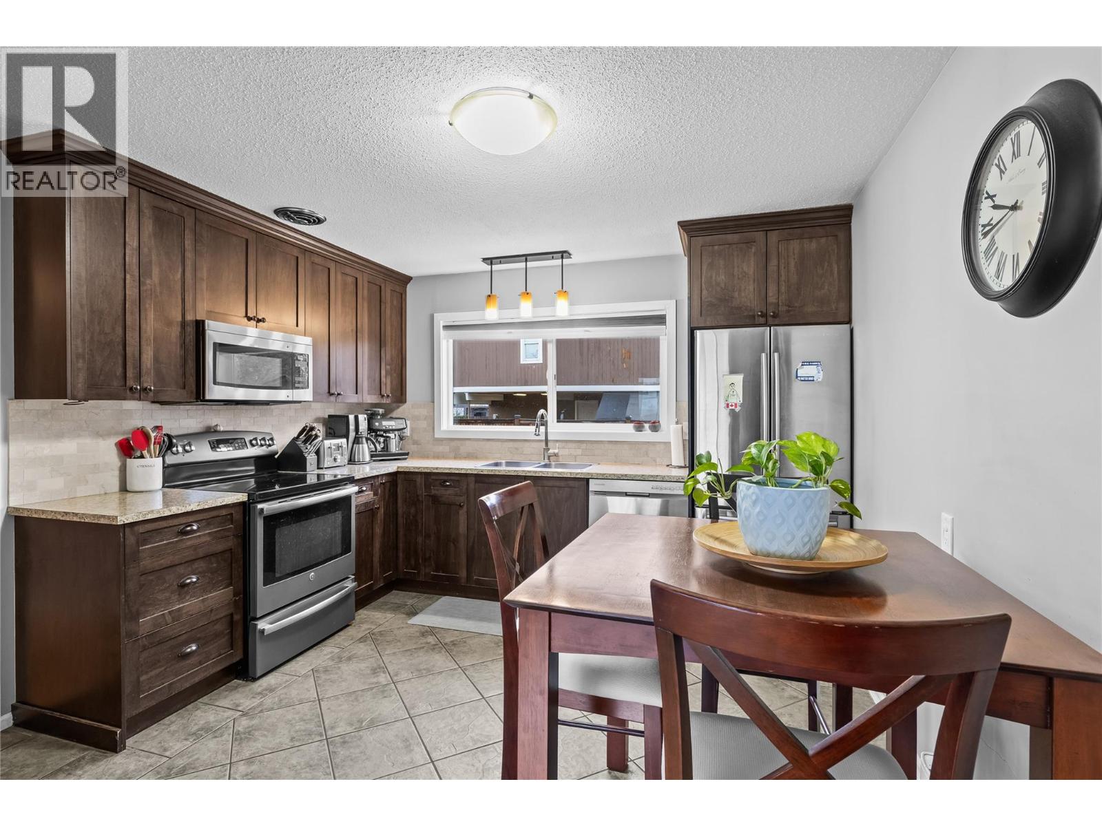 610 Balmoral Road - 23