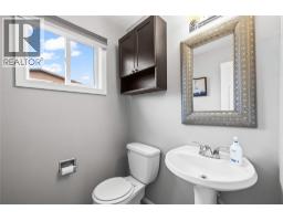 610 Balmoral Road, Kelowna, BC V1X1W1 Photo 28