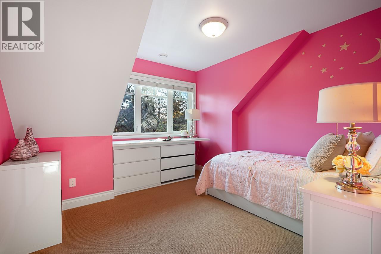 4683 DECOURCY COURT, West Vancouver