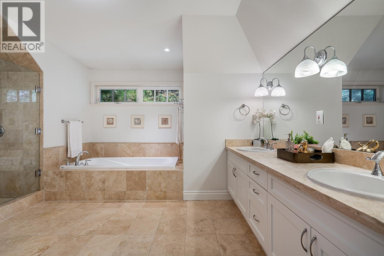 4683 DECOURCY COURT, West Vancouver