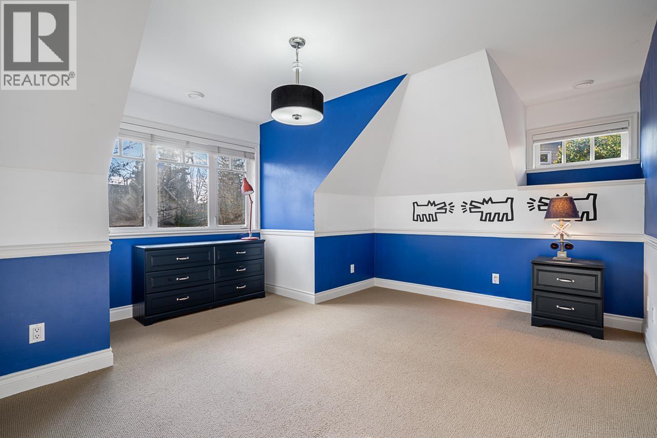 4683 DECOURCY COURT, West Vancouver