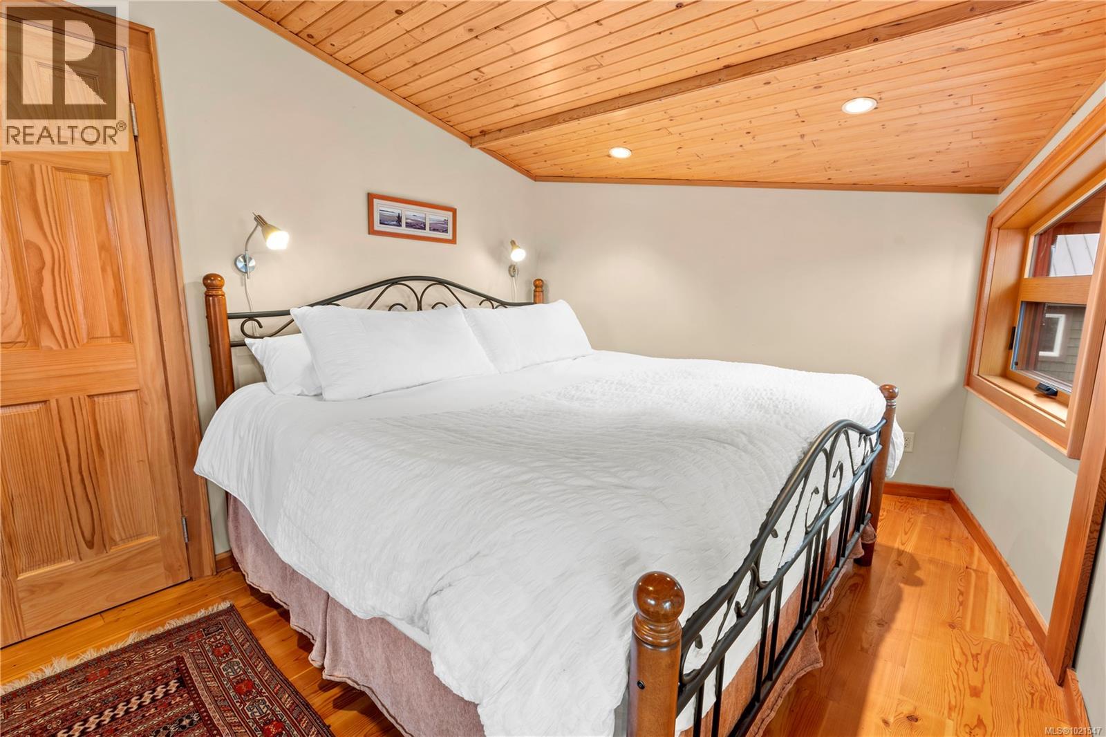 1062 5th Ave, Ucluelet